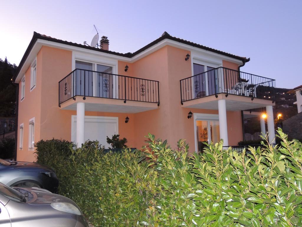 Apartment Cindy Lovran Exterior photo